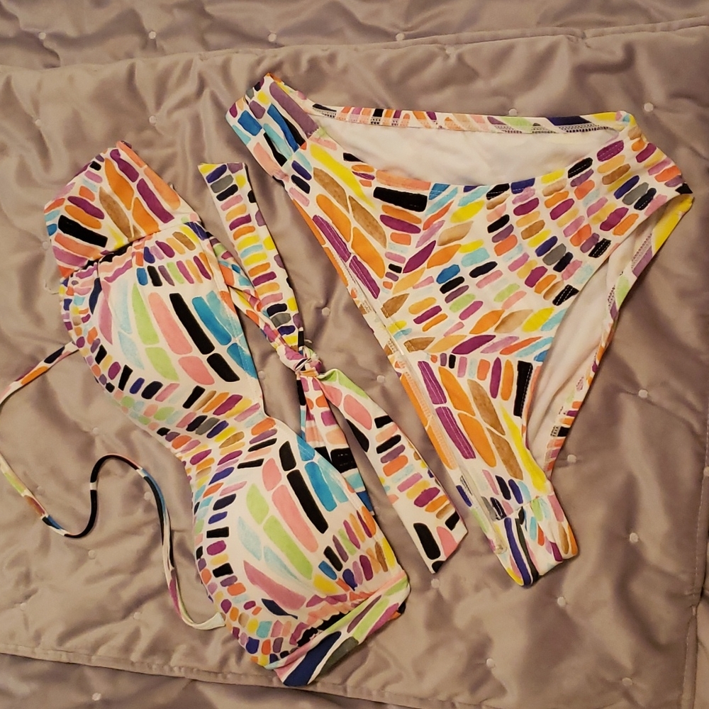 NWT bar III bikini XL